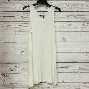 42 Pops‎ white sleeveless knit trapeze dress